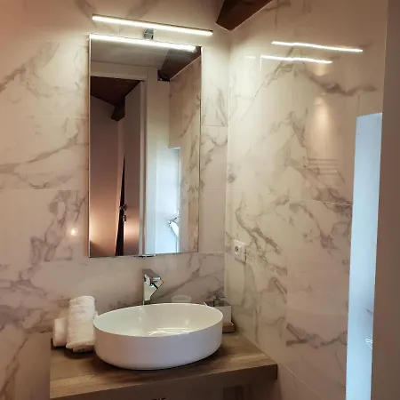 Bed & Breakfast Terrazze Caracciolo 4*